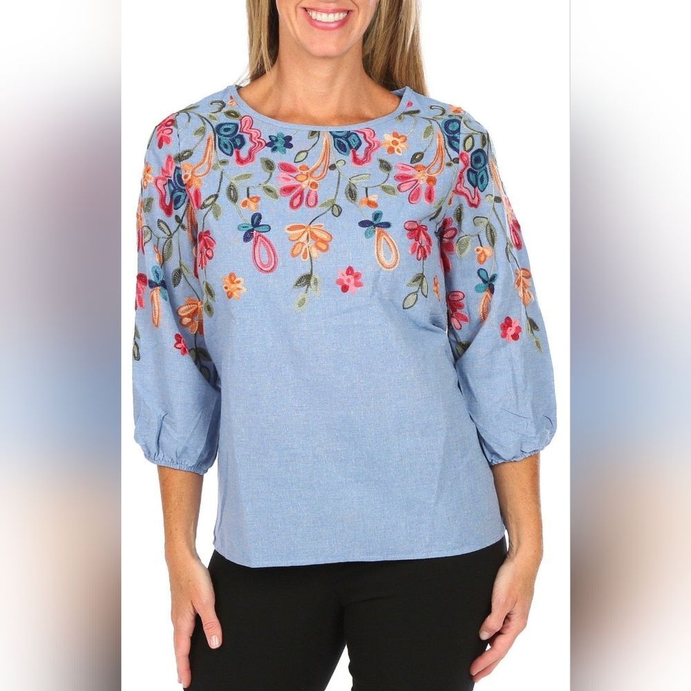 Kindred Women's NWT Blue (Denim Like) Embroidered Floral 3/4 Sleeve Blouse Large